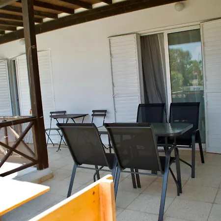 Yiallos Village Apt. A101 Daire *