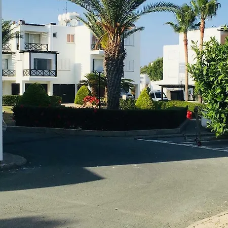 Daire Yiallos Village Apt. A101