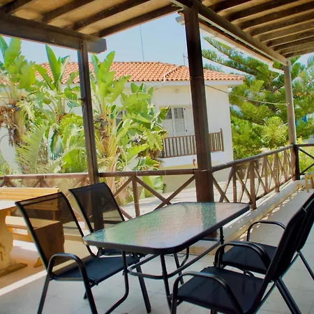 Yiallos Village Apt. A101 Meneou