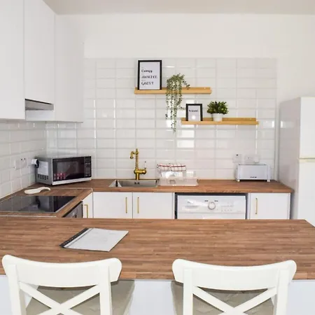 Yiallos Village Apt. A101 Apartamento Meneou