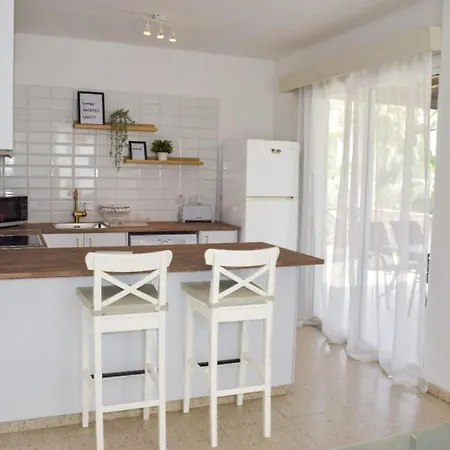 Yiallos Village Apt. A101 *