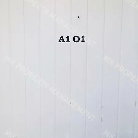 Yiallos Village Apt. A101 *