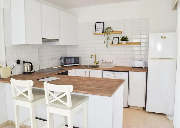 Yiallos Village Apt. A101 Meneou