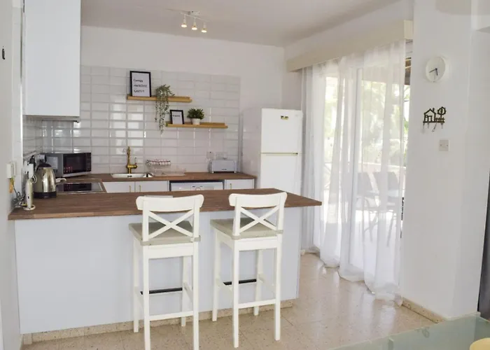 Yiallos Village Apt. A101 *